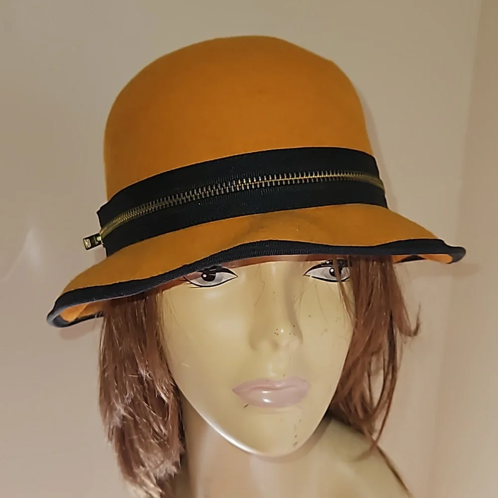 GOLD BLACK ZIPPER HAT Street‎ Smart BY BETMAR Made in USA
